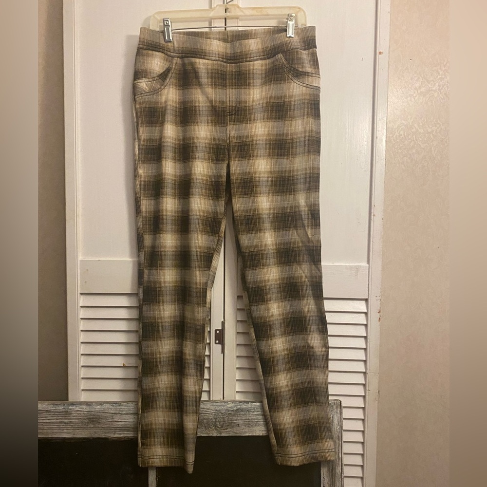 Ladies Slacks - Picture 4 of 8